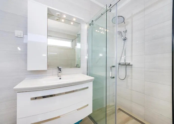Vakantiehuis 5 Bedroom Amazing In *