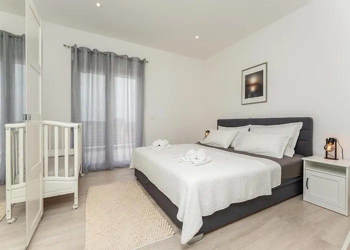 5 Bedroom Amazing In * Kakma