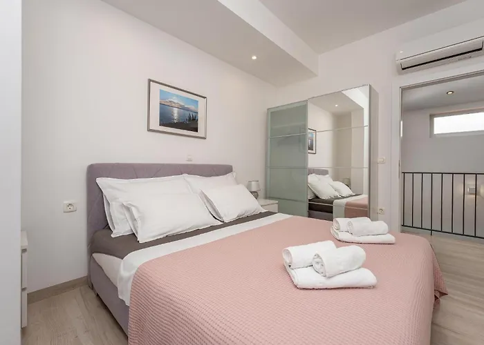 Vakantiehuis 5 Bedroom Amazing In