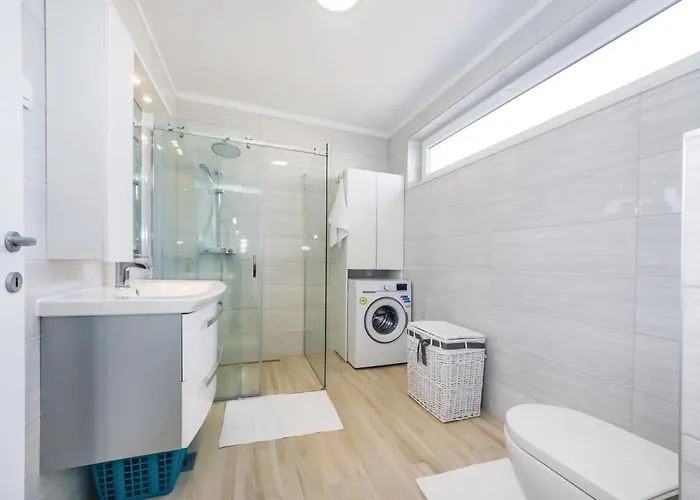 펜션 5 Bedroom Amazing In *