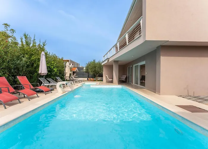 펜션 5 Bedroom Amazing In Kakma