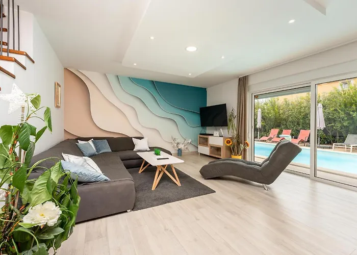 5 Bedroom Amazing In 펜션 Kakma